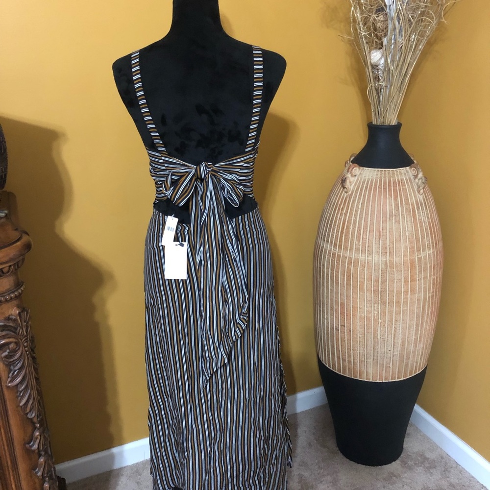 Dress - Picture 3 of 5